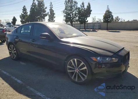 2018 Jaguar Xe Prestige из США, поврежденный, VIN SAJAE4EV4JCP24809